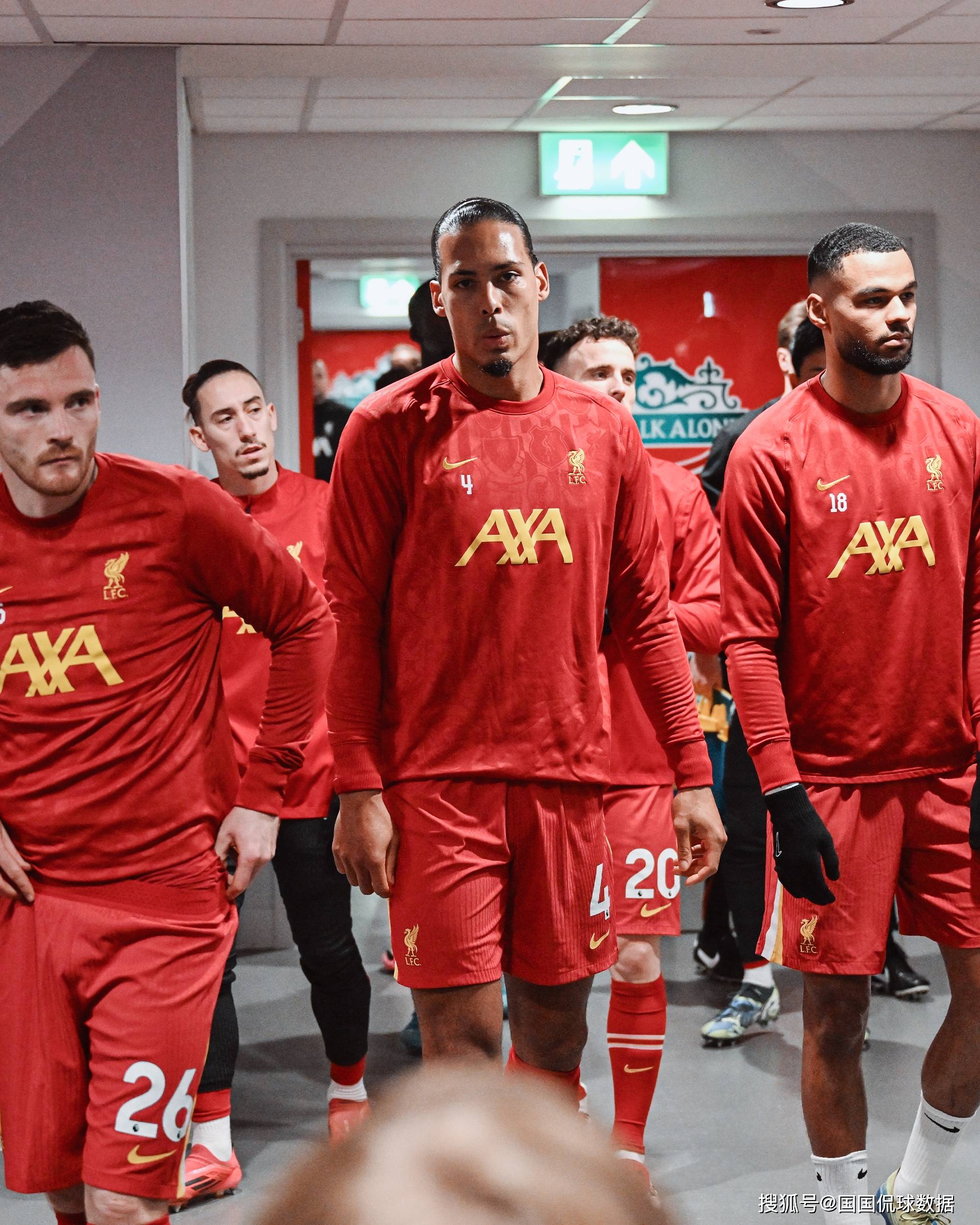 赛地聚焦：英超今晚热度飙升，利物浦遗憾出局，话题不断，轮换策略成焦点(利物浦英超不败)-开云APP