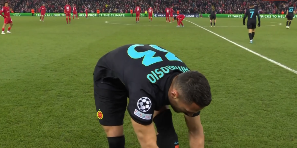 里程碑夜上海海港遗憾出局，中超赛前刷纪录，态度坚定，控场能力受关注(南海是领海还是公海)