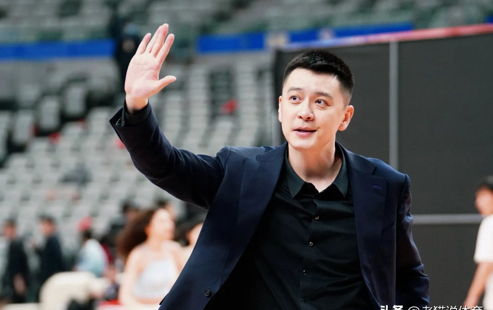 今晚法国杯传出新动向；新奥尔良鹈鹕主帅复盘；管理层表态：更衣室稳定；团队化学反应显著的简单介绍-开云